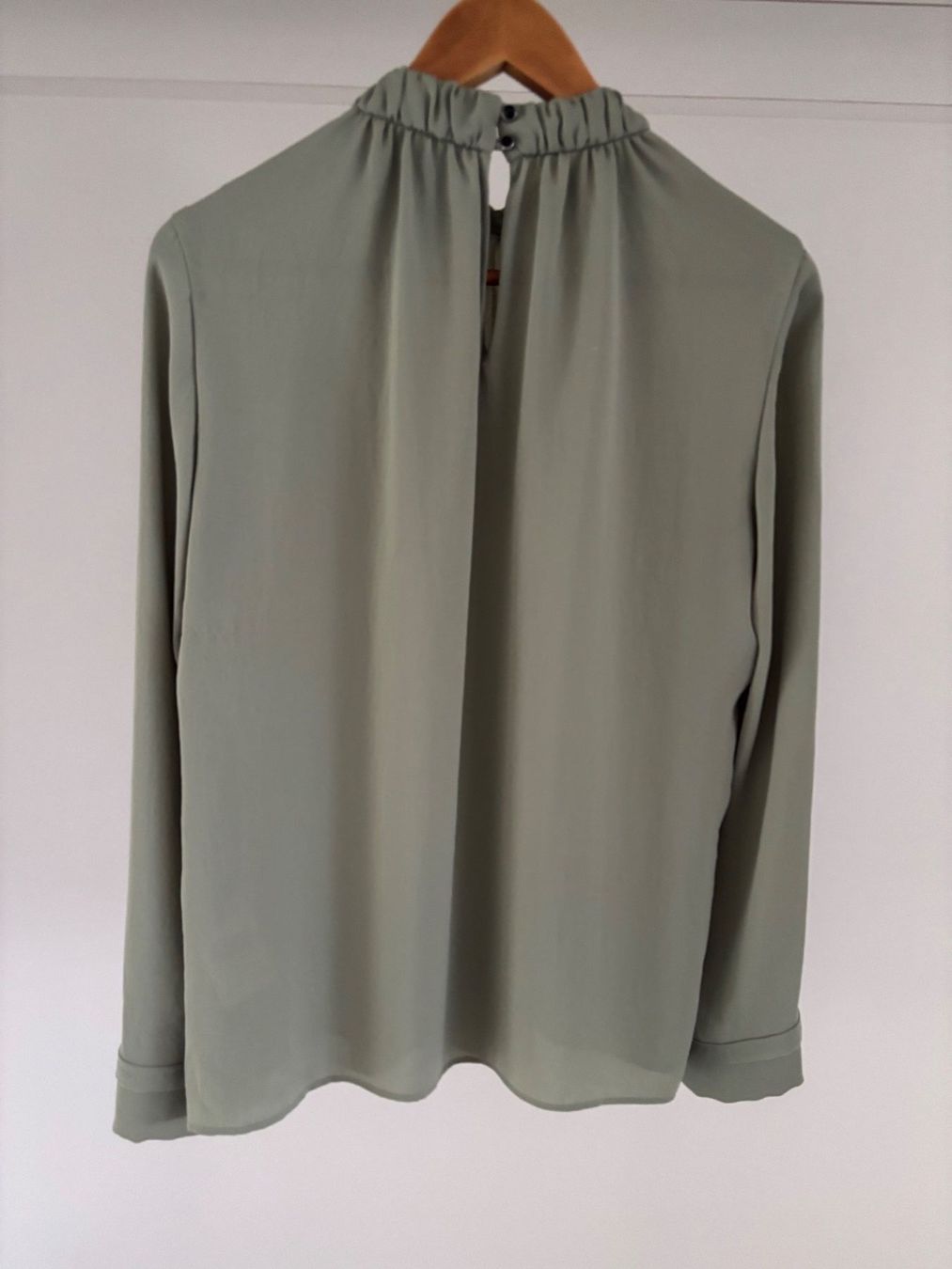 Marc Cain Camicette: Marc Cain Bluse Damen Gr. 2 – Usato da Niederrohrdorf venduto da Fastwieneu 3