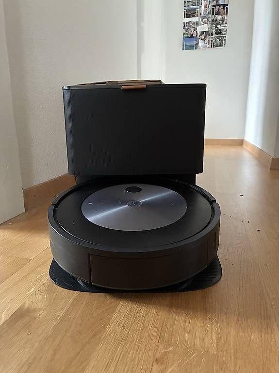 Aspirapolveri & Accessori: Aspirateur robot Roomba j7+ – Usato da Lausanne venduto da OliviaFramboise 1