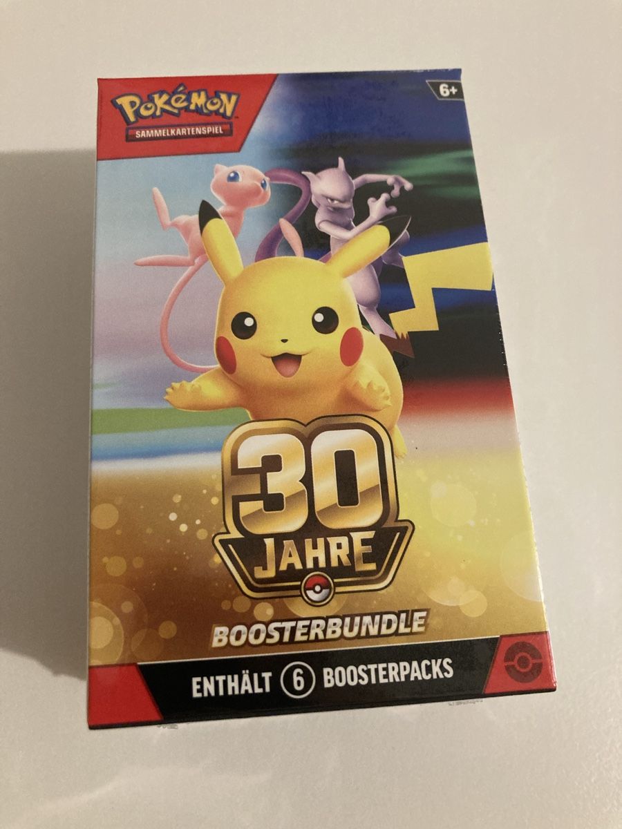 Pokémon Cartes à collectionner: Pokemon 30th Bundle Deutsch – Neuf avec emballage d'origine à Wohlen AG par Liridon22