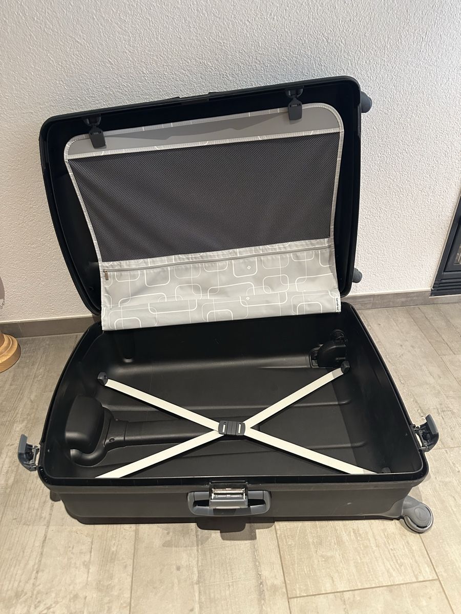 Samsonite Reisekoffer: Grosse Samsonite Koffer 82cm – Gebraucht aus Niederwangen BE von 08_Diva 4
