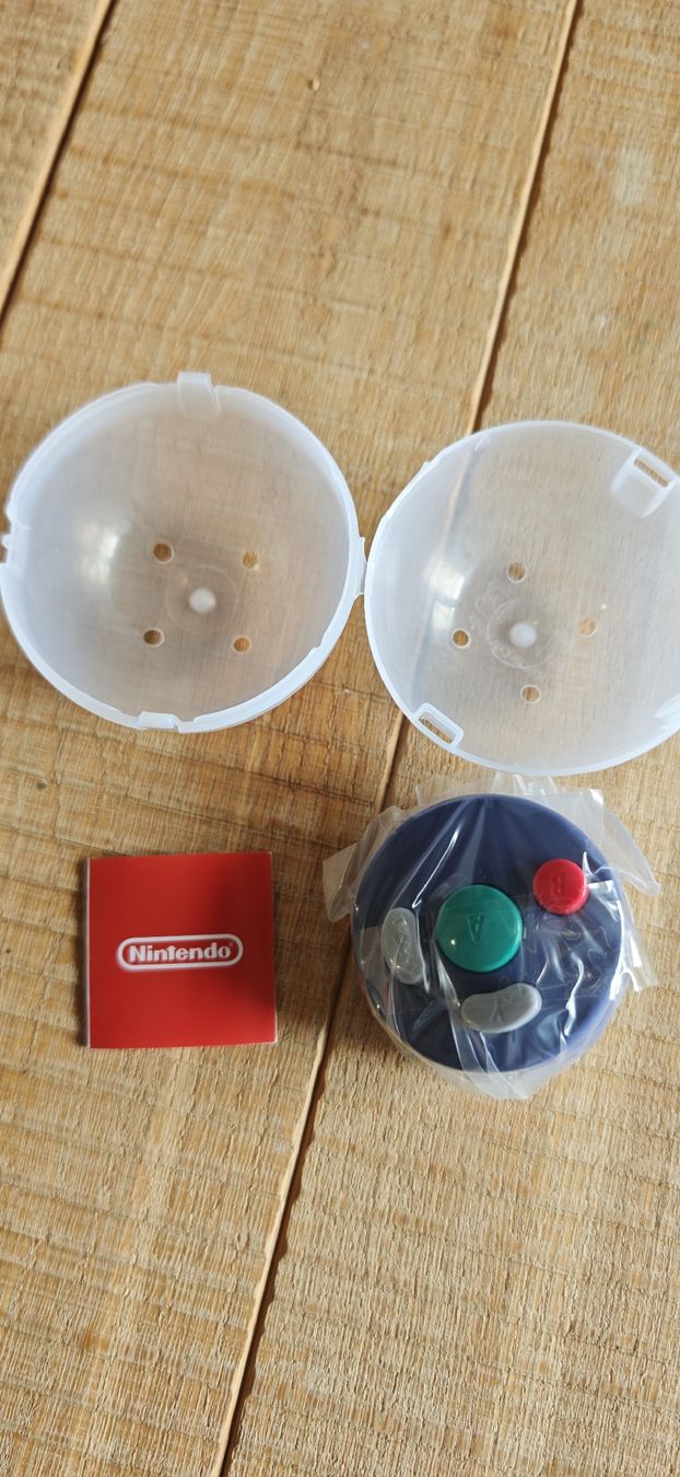 Portachiavi: Nintendo Store Tokyo - Gamecube Anhänger Gacha – Nuovo e nell'imballaggio originale da Romanshorn venduto da Gaming-Anime_StoreCH 1