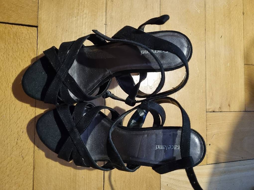 Scarpe da donna: Chaussures à talons, taille 37, neuves. – Usato da La Chaux-de-Fonds venduto da zaza.zaza 1