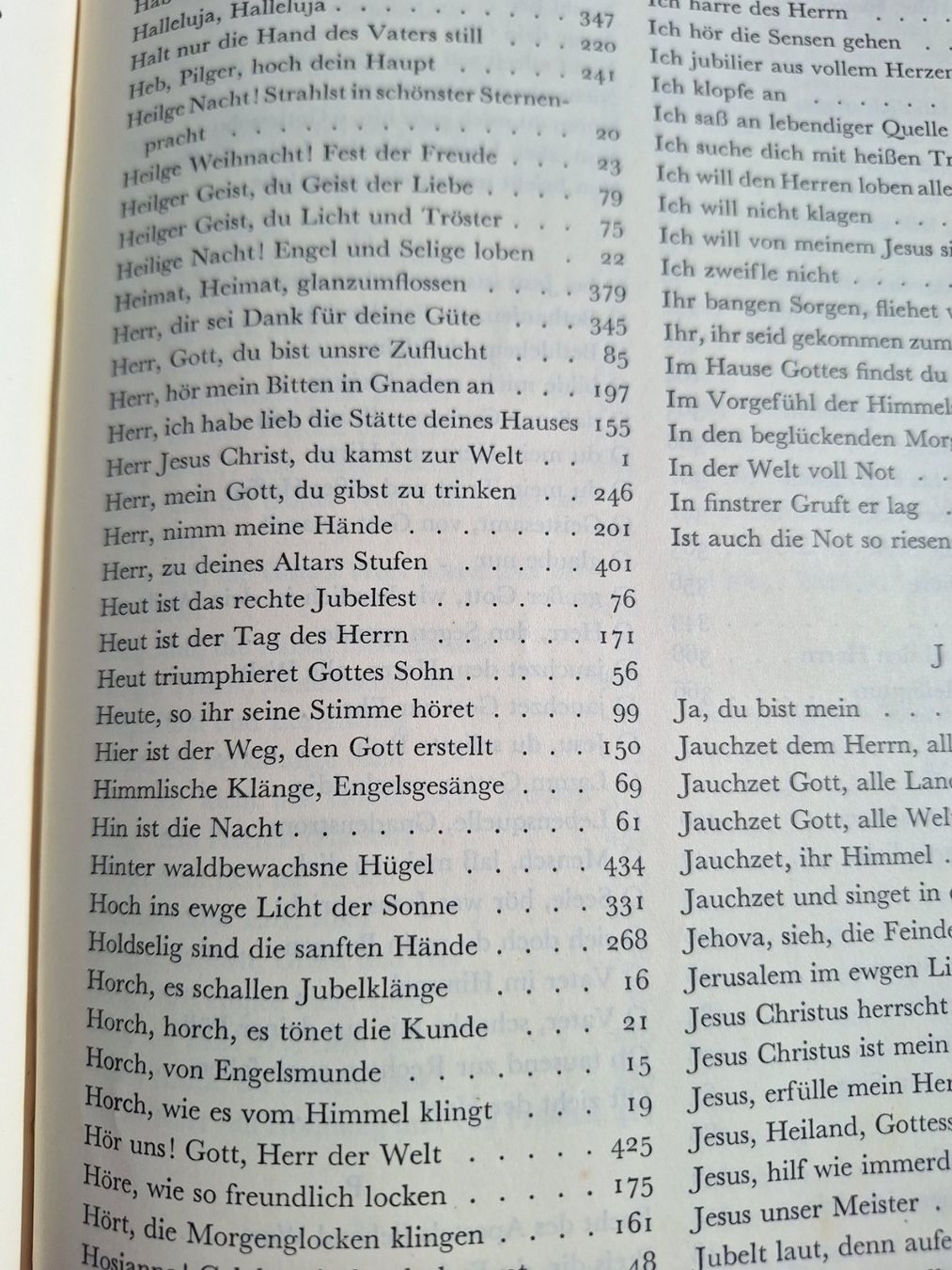 Libri: 2 STK CHORLIEDERBÜCHER - 1997 – Usato da Huttwil venduto da Kunterbuntli 5