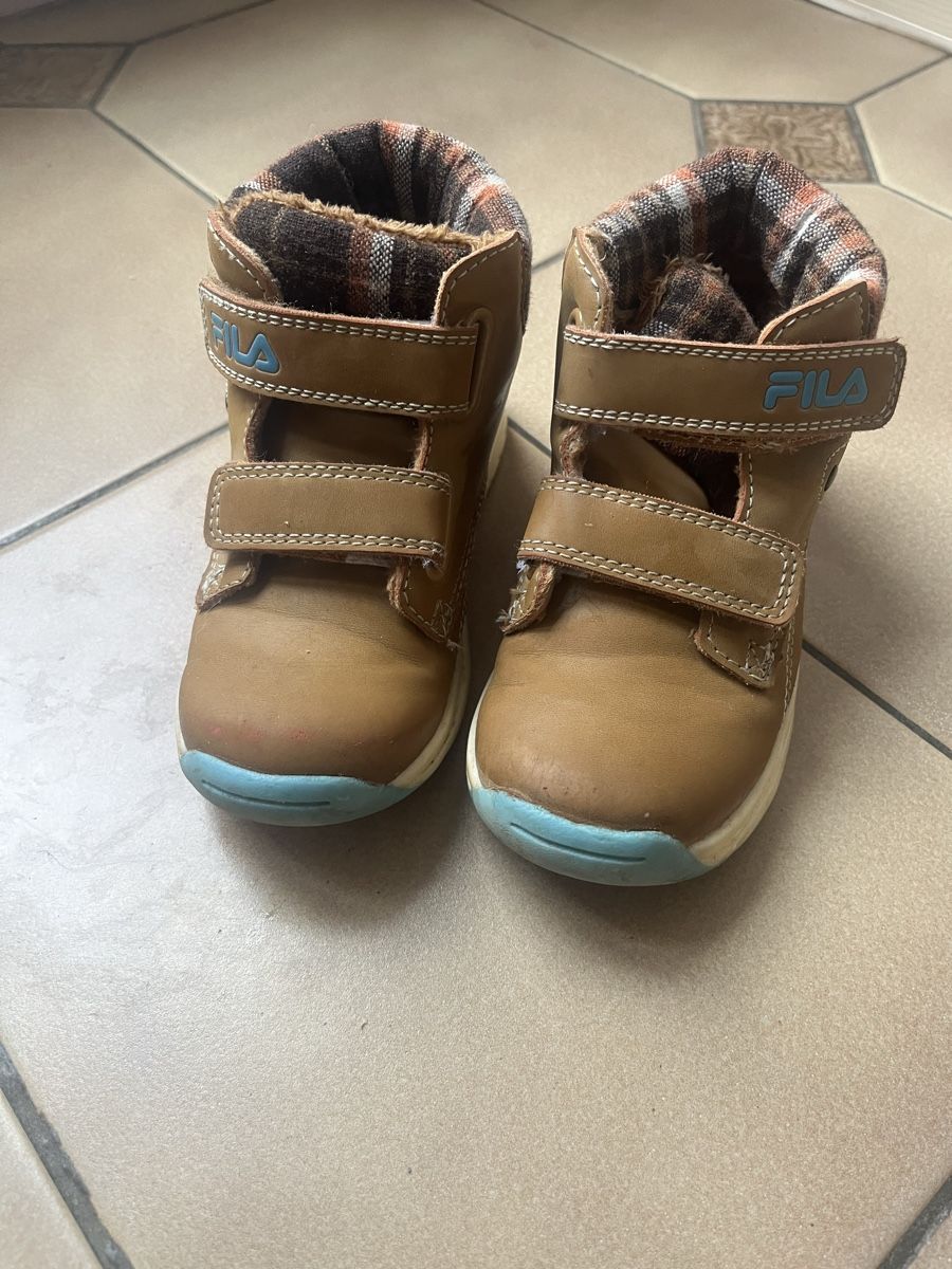 Fila Scarpe per ragazzi: Chaussures hiver pour garçon 27 – Usato da Bellevue venduto da utilisatratice