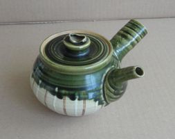 Vintage Teekanne mit Seitengriff klein 4dl 1970er Jahre