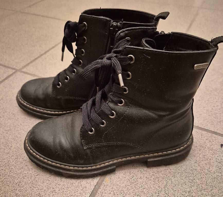 Esprit Scarpe per ragazzi: Stivaletto imbottito bambina – Usato da Vacallo venduto da for_Alessandra78 1