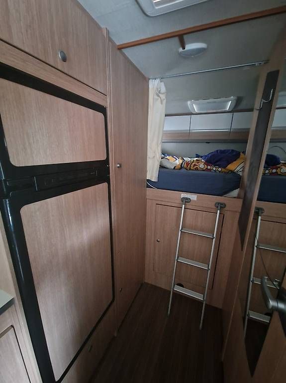 Mobilhome: Sunlight A70 inclusive Vorzelt – Usato da Wyssachen venduto da V12000 3
