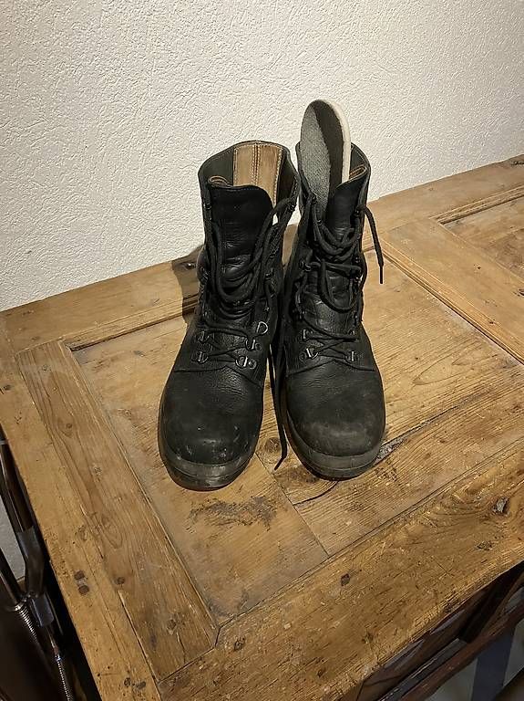 Schweizer Armee Herrenschuhe: Kampfstiefel – Gebraucht aus Adelboden von jozi5