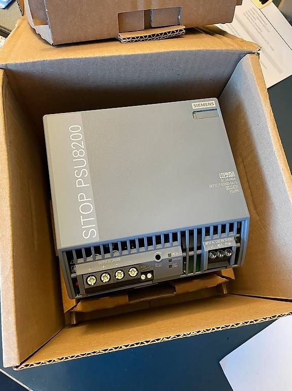 Componenti elettronici: Stromversorgung 230VAC/24VDC 40A SITOP 8200 – Usato da Brunnen venduto da Noldius 1