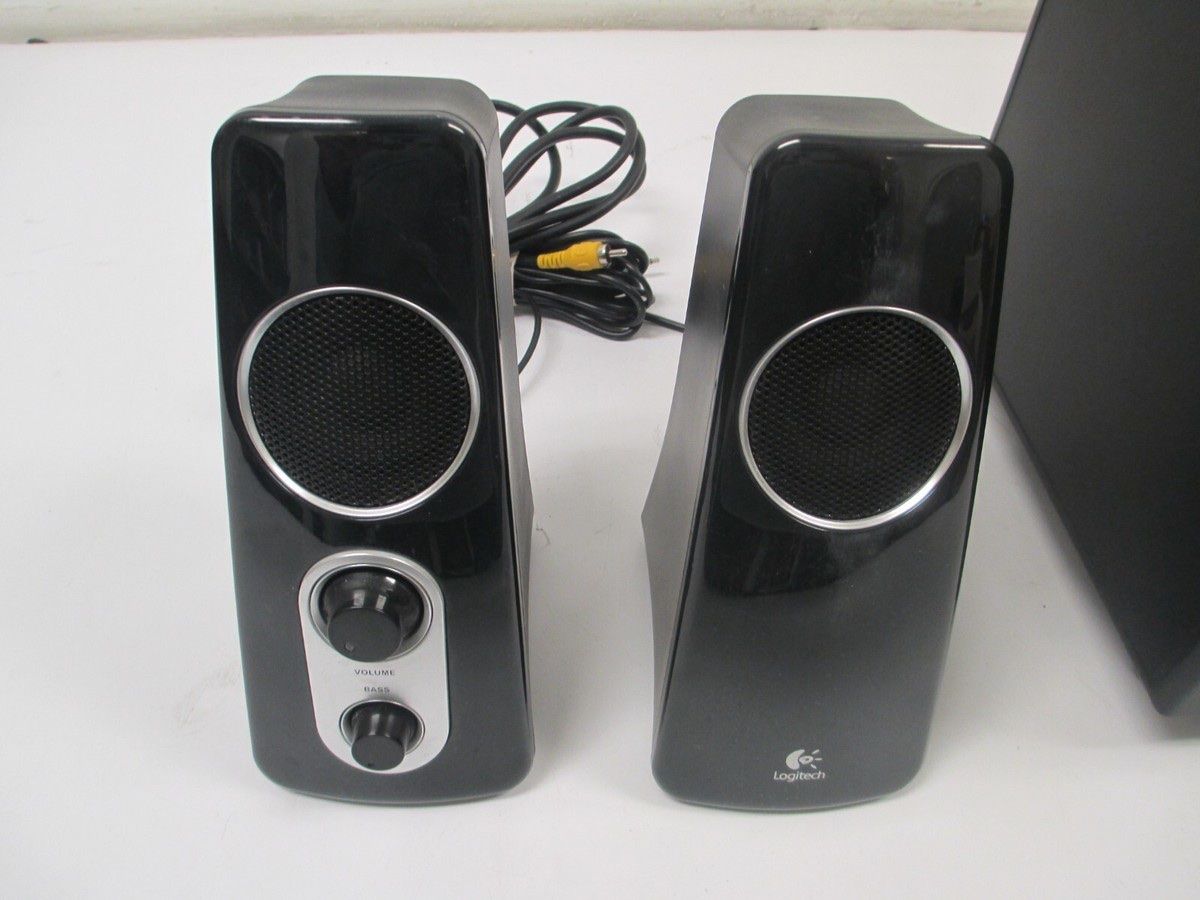 Logitech Casse acustiche: Lautsprecher-System Logitech Z523 schwarz gebraucht – Usato da Schüpfen venduto da A_l_e_x 1