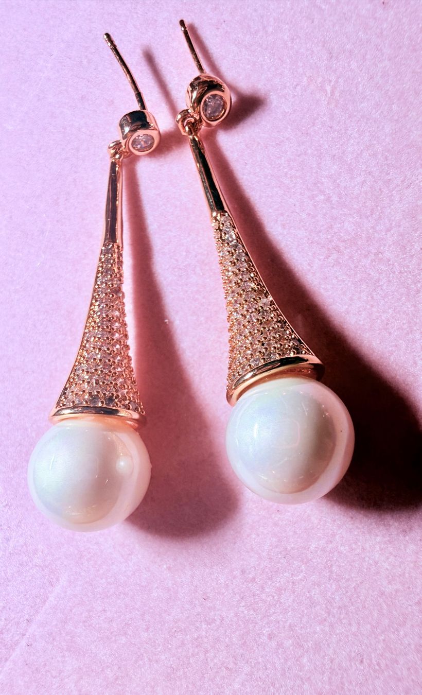 Orecchini pendenti & Orecchini a lobo: Boucles d'oreilles Éclat de Selene – Nuovo e nell'imballaggio originale da St-Maurice venduto da Sandrinette123 2