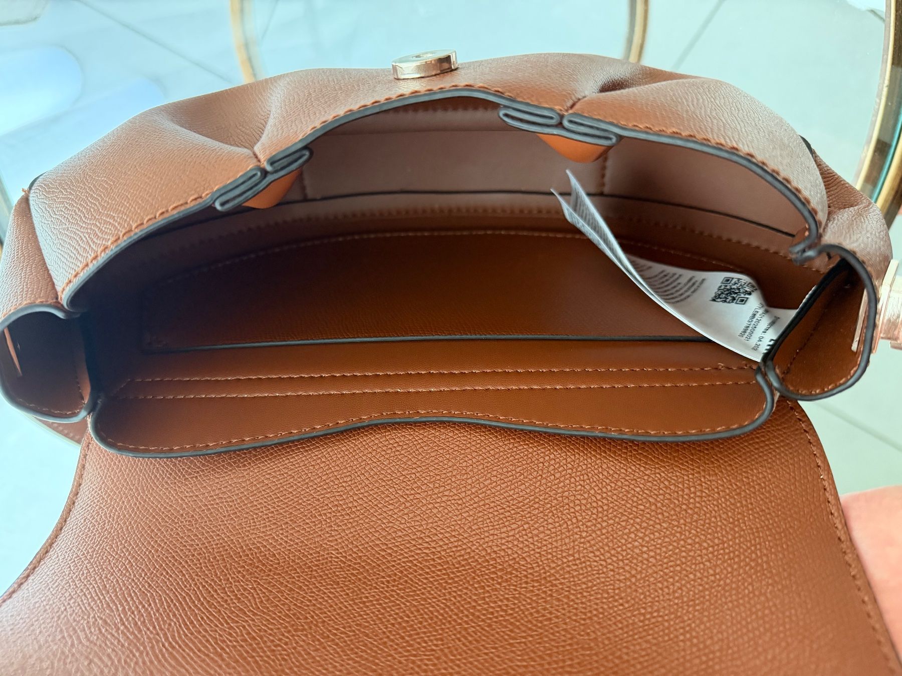 Guess Taschen für Damen: Guess Amorette Umhängetasche – Gebraucht aus Sirnach von mel_l8y5 3
