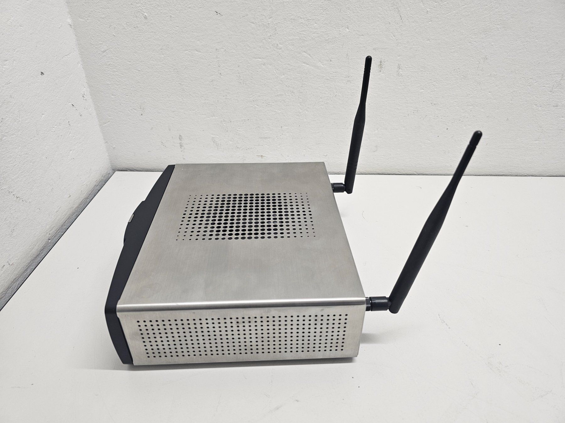 PC: Barco CSC-1 BIM Base Unit 4x Buttons – Usato da Niederdorf venduto da LeptonAG 1