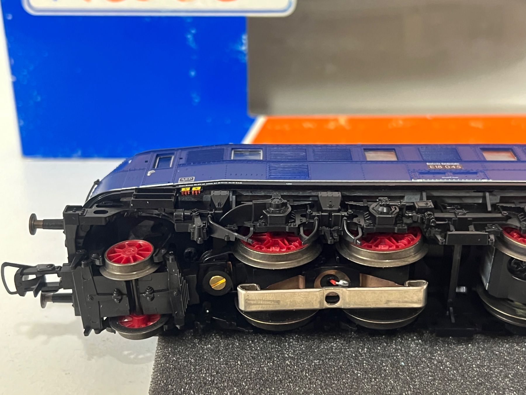 Roco Modellini di ferrovie: Roco 43972 DB E 18 AC Analog H0 – Usato da Geroldswil venduto da TopTrain54 6
