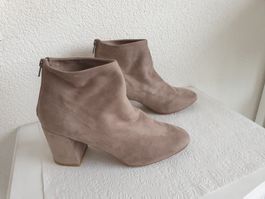 Stiefelette Gr. 39 braun mit Blockabsatz Reissverschluss