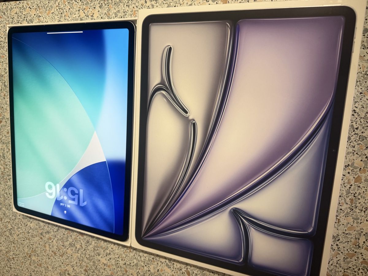 Apple Tablettes PC: IPad Air 13-inch M4 Cellular – Neuf (Voir description) à Derendingen par dab_KoB