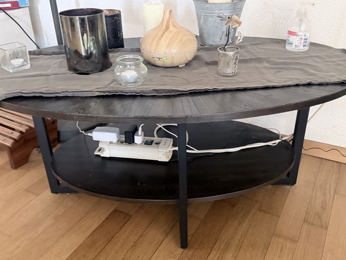 Tavoli: Klein soffatisch aus Holz  – Usato da Frenkendorf venduto da cio_bk56 1