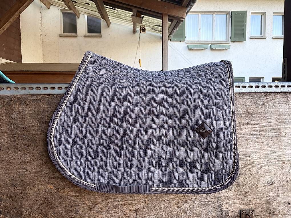 Coperte & Accessori: Kentucky Schabracke VS – Usato da Aesch ZH venduto da rebekkanoemi