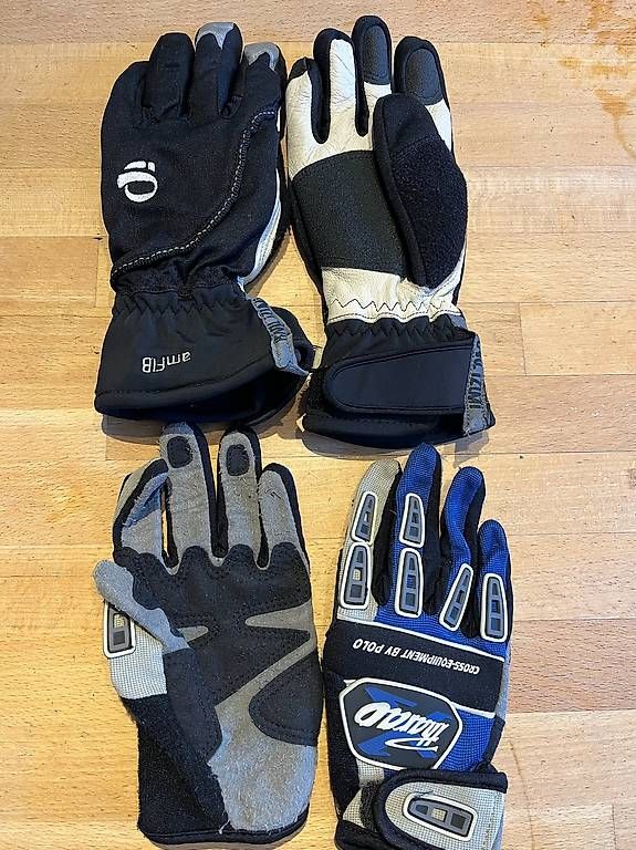 Guanti & manicotti: Motorradhandschuhe – Usato da Rickenbach ZH venduto da Wulf10