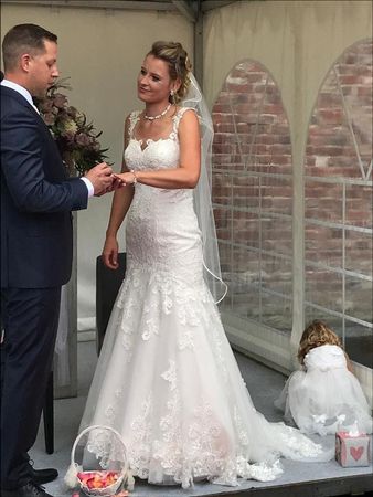 Brautkleid / Hochzeitskleid Gr. 38