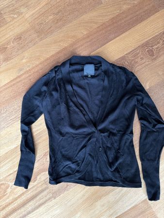 In Wear Strickjacke schwarz Grösse XS guter Zustand