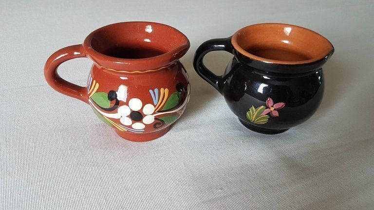 Caraffe: 2 kleine Tonkrüge – Usato da Giswil venduto da online-Brockenhaus 1