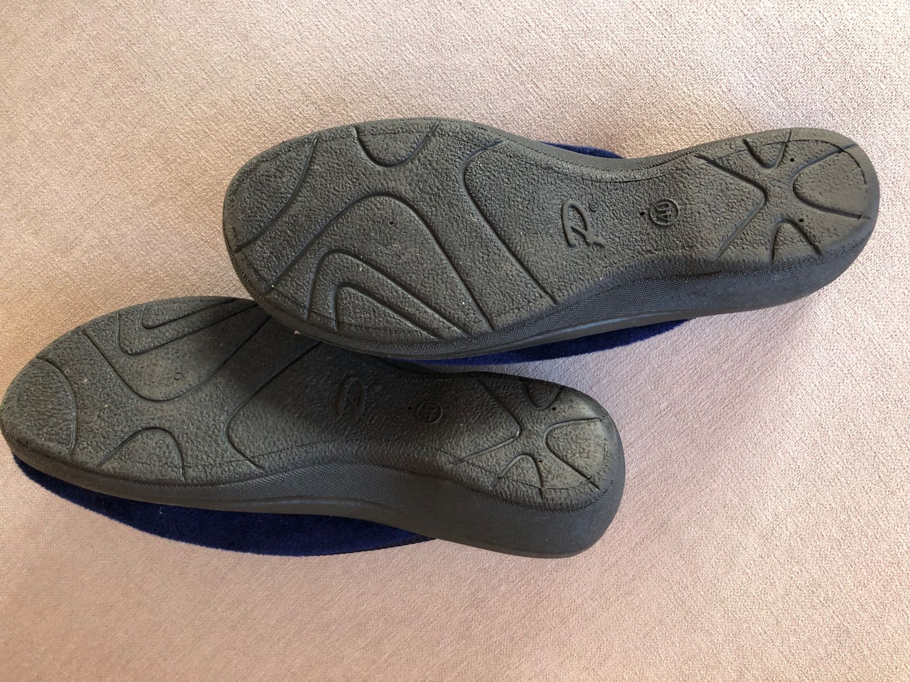 Scarpe da donna: Hausschuhe Gr. 40 – Usato da Zäziwil venduto da lolek01 1