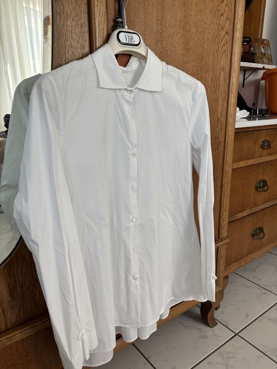Camicette: Camicia – Nuovo (secondo la descrizione) da Schwyz venduto da Francesca54