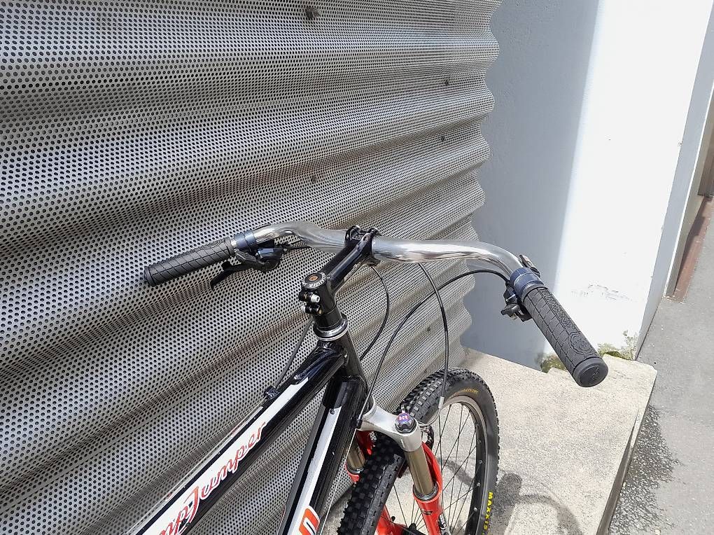 Biciclette: VTT/ XC/trail – Usato da La Chaux de fonds venduto da lop_6bz8 1