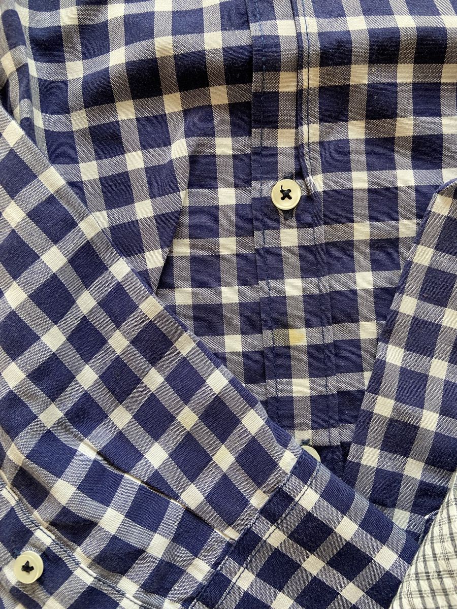 Chemises: Hemden Gr. L/XL – D'occasion à Lützelflüh-Goldb par N.H. 5