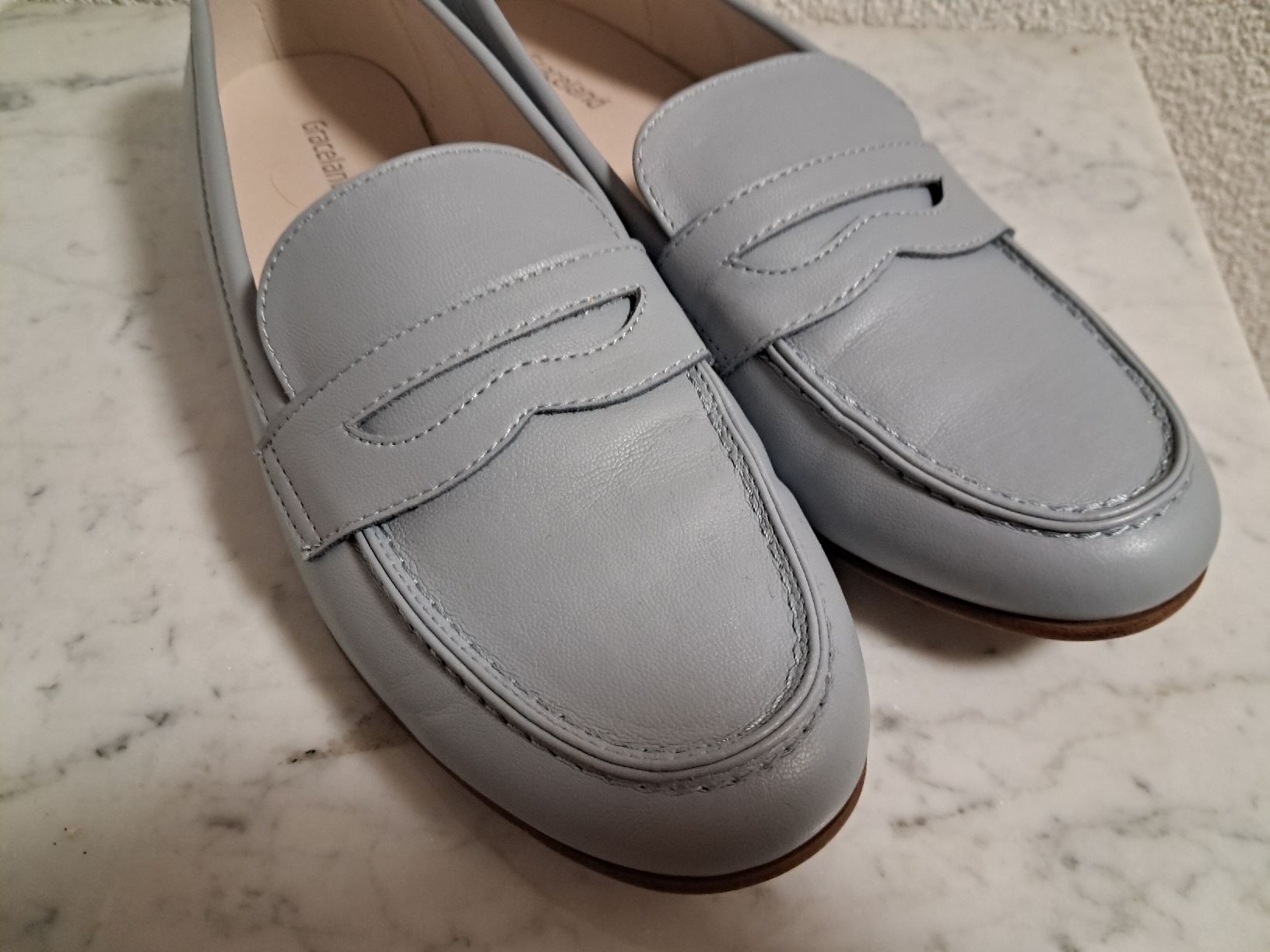 Scarpe da donna: Hellblaue Loafer, neuwertig, Gr. 39 – Nuovo (secondo la descrizione) da Weinfelden venduto da Da-ryn01 1