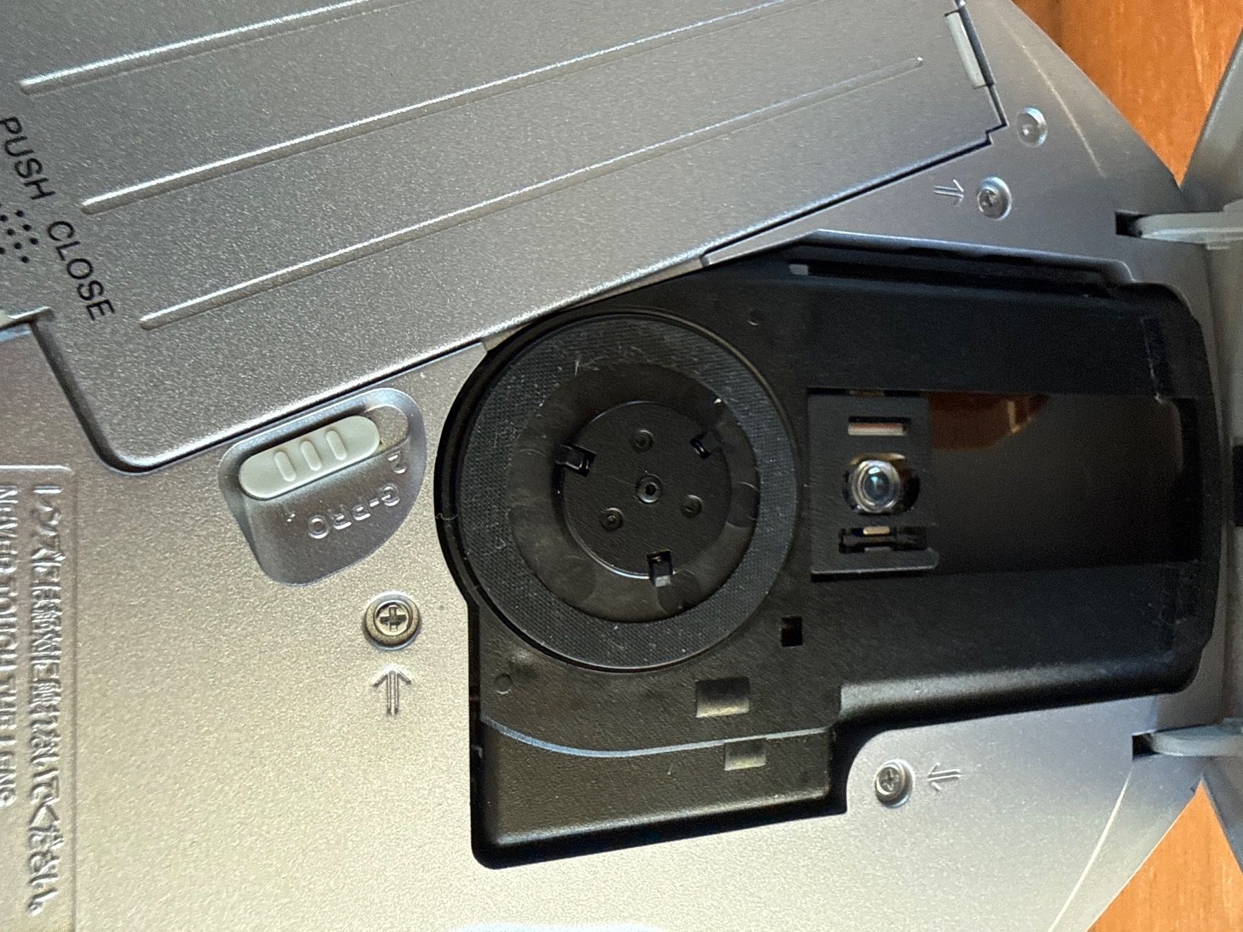 Sony Tragbarer Mediaplayer: Sony CD Walkman D-EJ925 tragbarer Player – Gebraucht aus Zürich von sgmiles 5