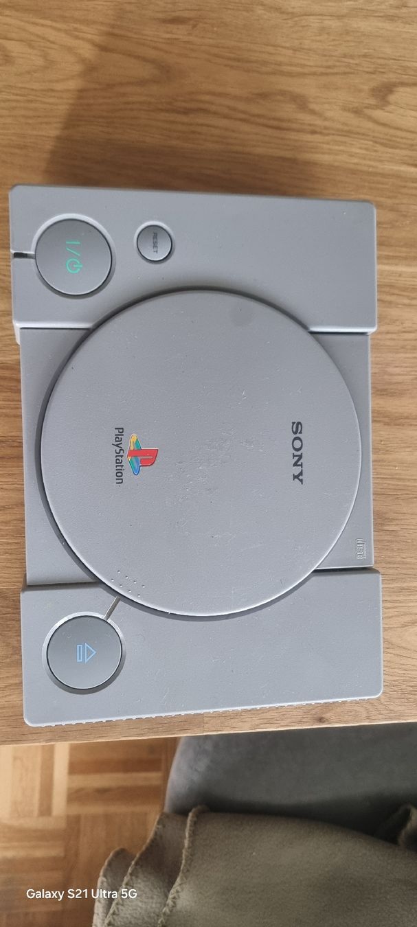 Sony Console: sony playstation  – Usato da Locarno venduto da rac_b7yh