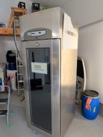 Kühlschrank aus Chromstahl