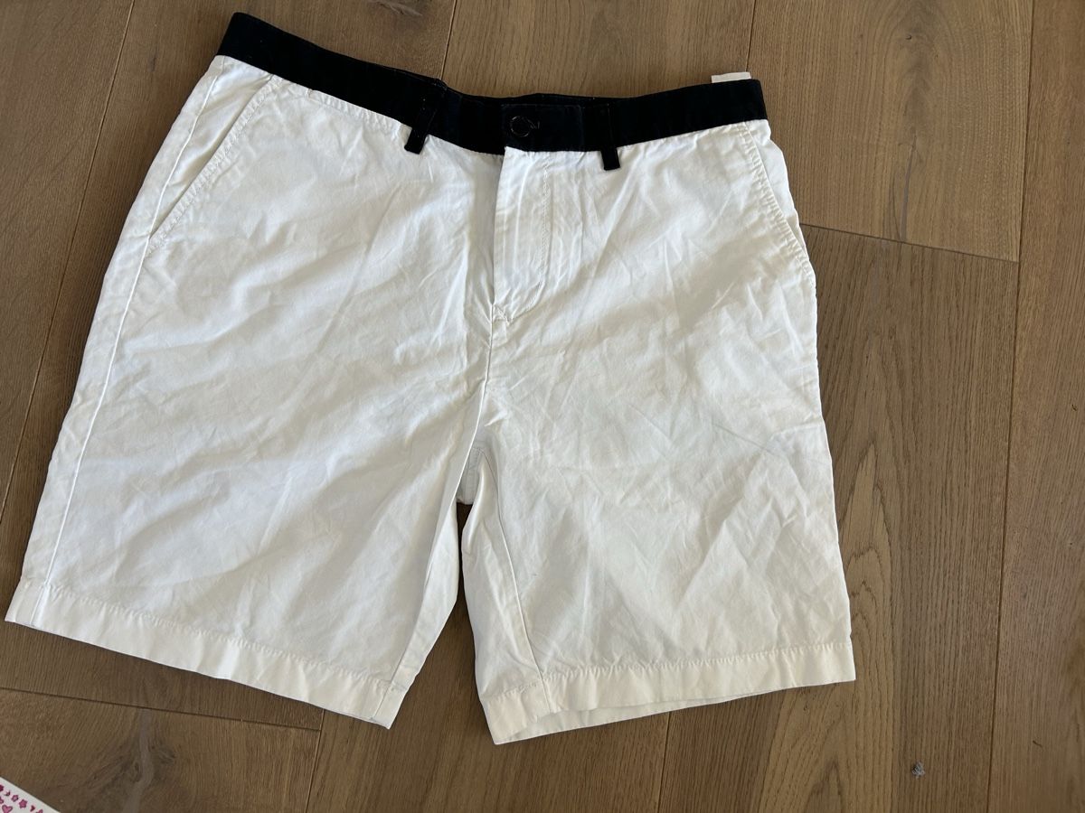 Tommy Hilfiger Pantaloni: Tommy hilifiger grösse 34 – Usato da Rümlang venduto da Jennyanna