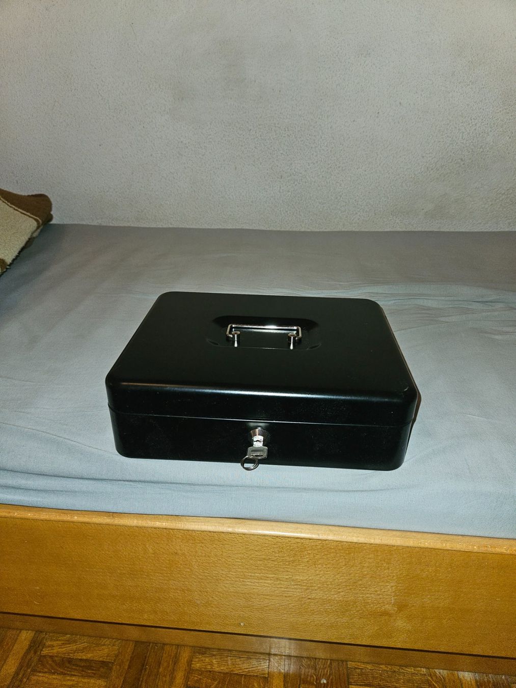Registratore di cassa: KLEINE SCHWARZE KASSENSCHUBLADE – Usato da Basel venduto da FirstClass4000 3