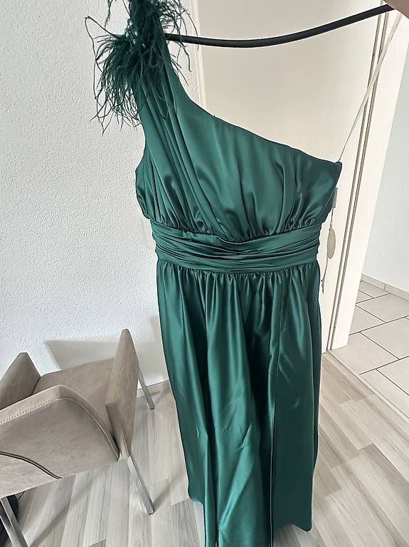 Vestiti: Abendkleid/ Ballkleid 40 – Nuovo e nell'imballaggio originale da Würenlingen venduto da iva_y2q7 3