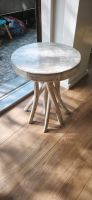Beistelltisch aus Holz weiss rund Durchmesser. Side table
