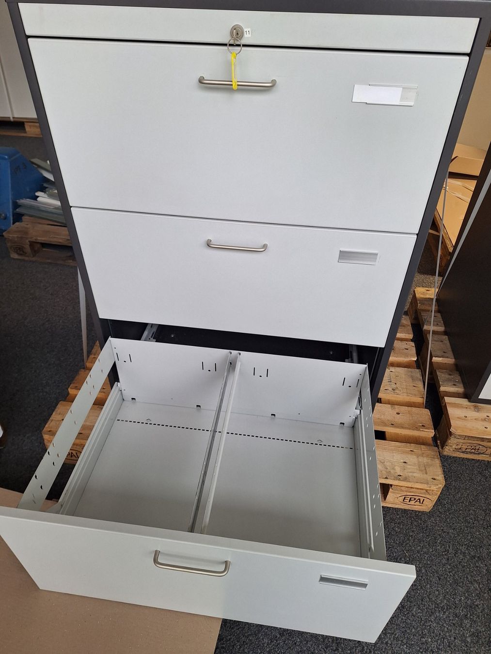 Armadi: Aktenschrank – Usato da Frauenfeld venduto da Verein_Murghof 3