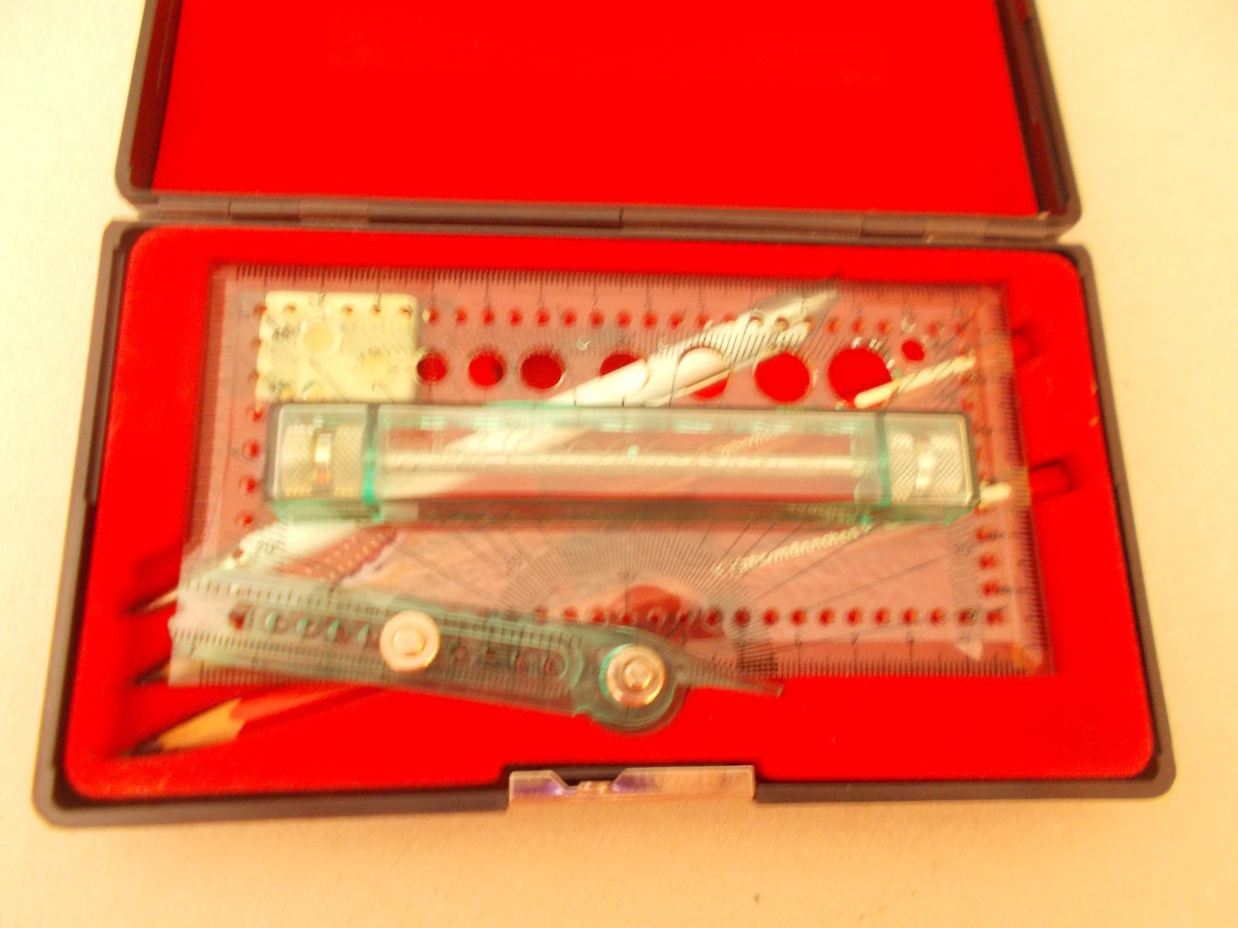 Bücher: ZEICHENHILFE mini CONSTRUCTOR – Neu (gemäss Beschreibung) aus Romanshorn von Legere8 1