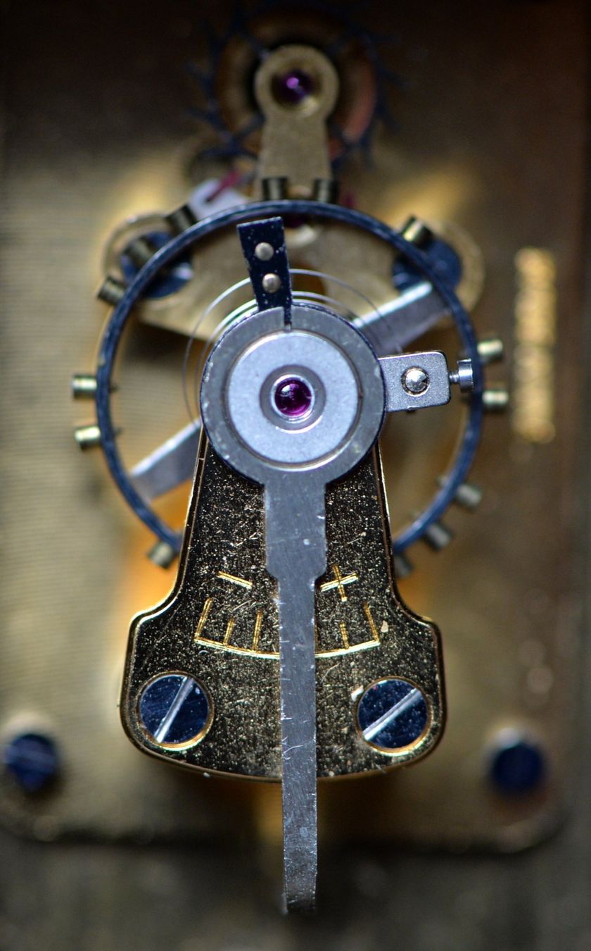 Stand- & Wanduhren: Ancienne pendulette – Gebraucht aus Neuchâtel von Neuchatel 7