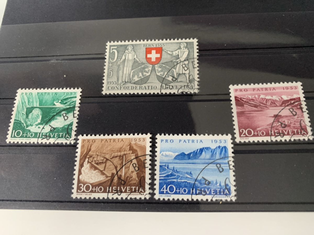 Tutti i francobolli: B61 bi B65 ET mit Gummi – Usato da Riet (Neftenbach) venduto da Marietta03