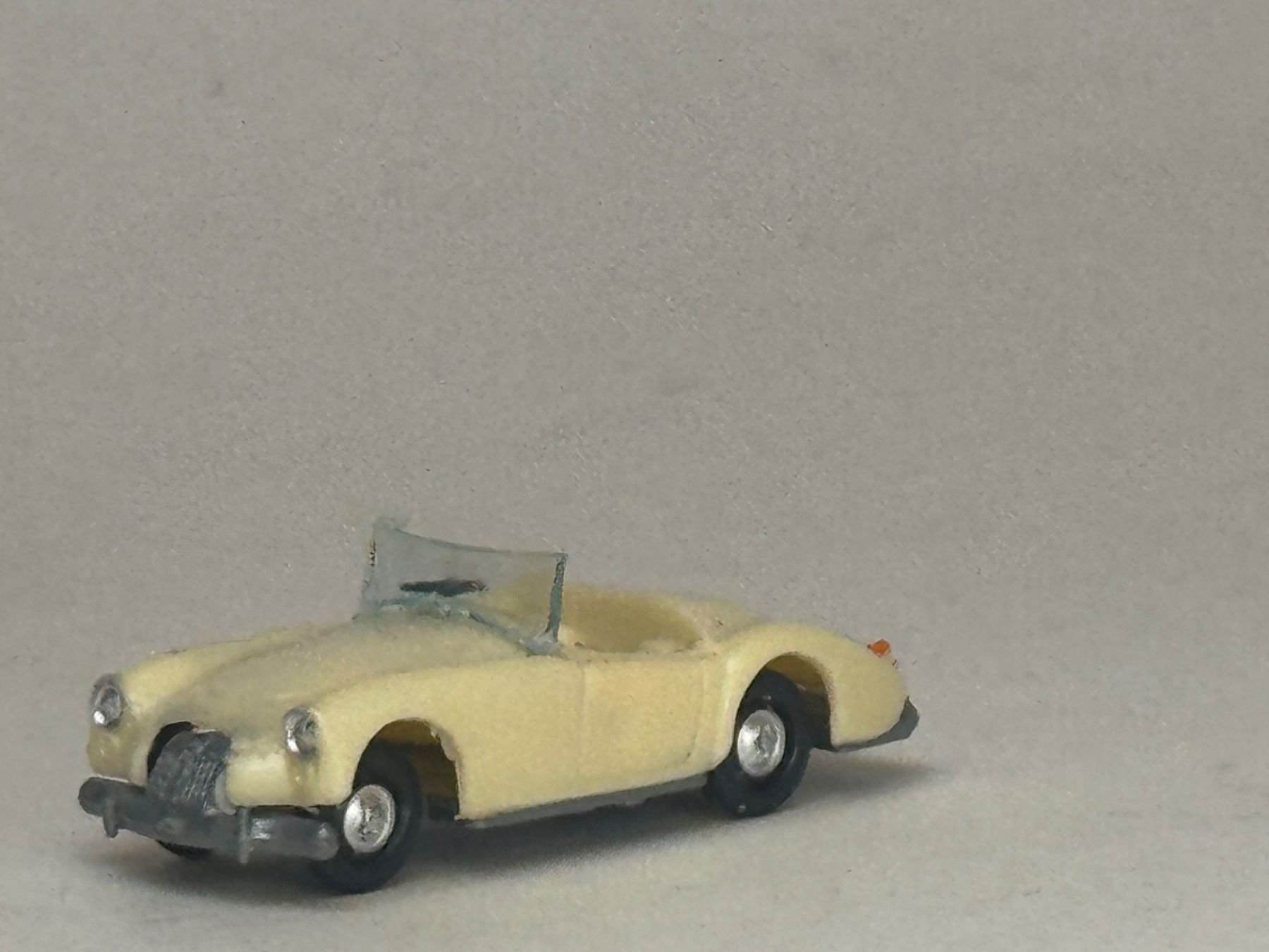 Eko Modellini d'auto: GB- EKO MG A Cabriolet hellcremeweiss – Usato da Elm venduto da Wikmtz