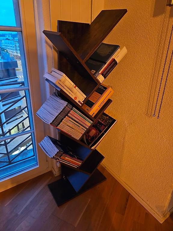 Regale: Bücherregal – Gebraucht aus Biel/Bienne von nil_8jcs