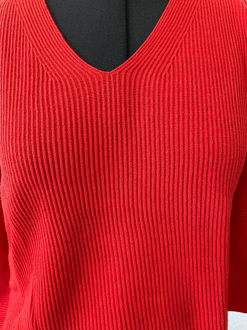 Pulls & Sweat-shirts: Strickpullover rot – D'occasion à Buchs SG par Vrenilein