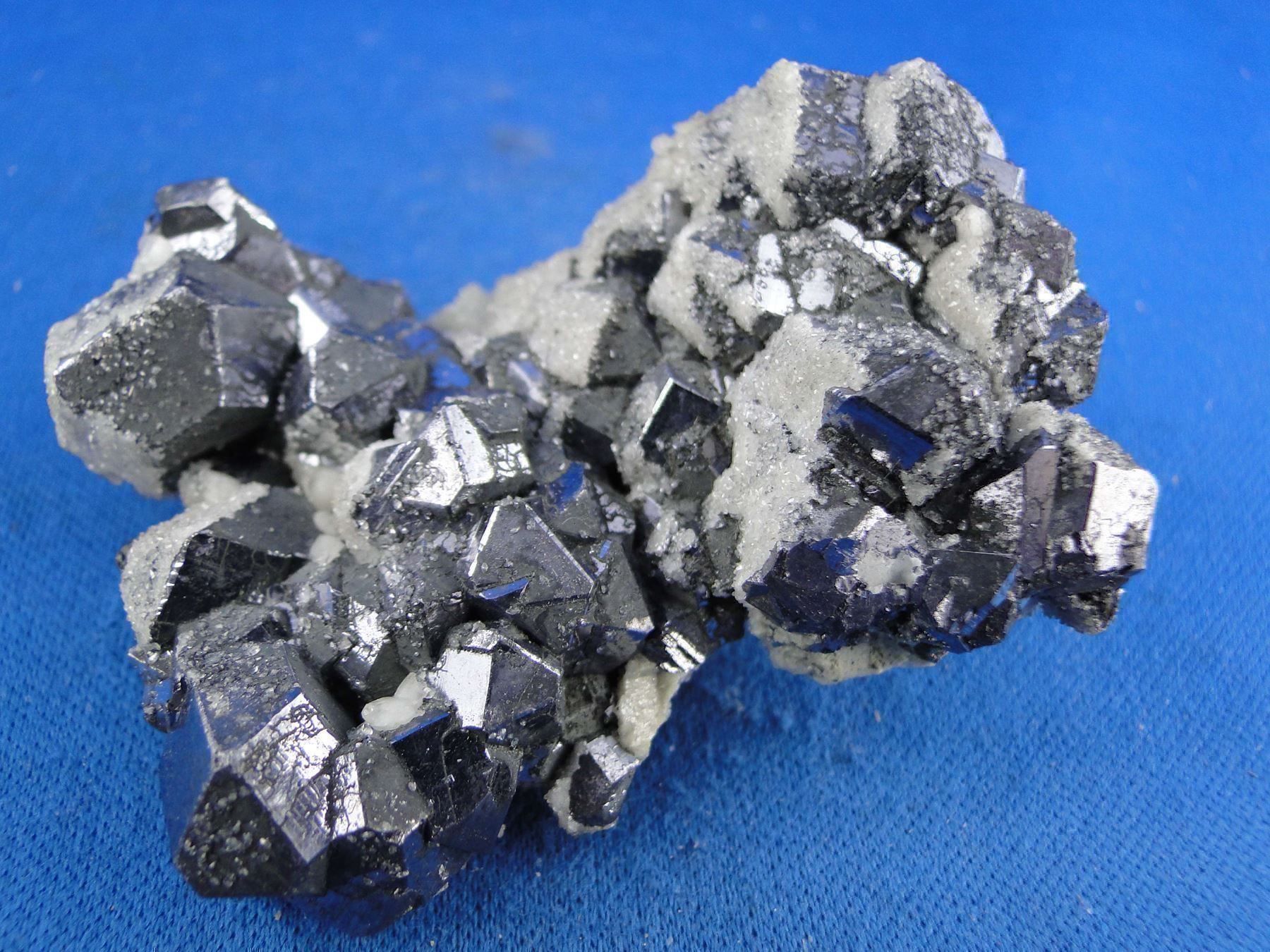 Minerali & Pietre curative: Galena mit Calcit – Usato da Schinznach Bad venduto da Demerald 4
