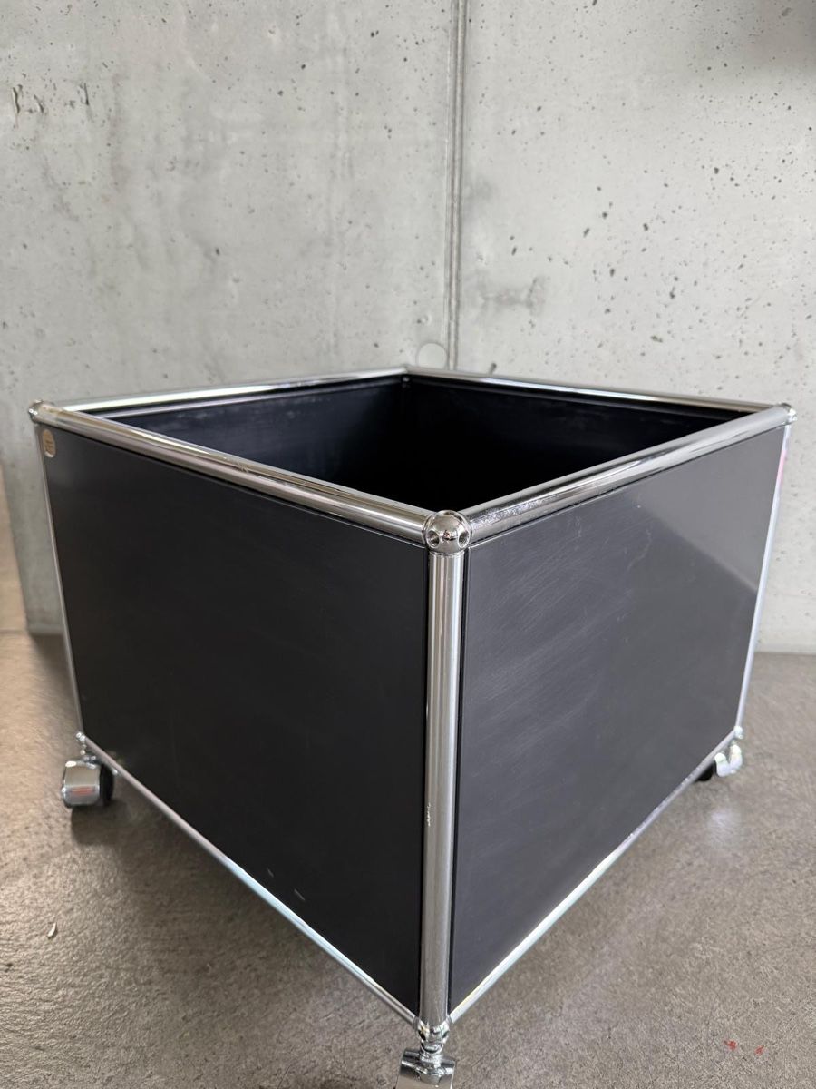 USM Korpus: Original USM Rollkorpus 50x50 – Gebraucht aus Oberwil b. Zug von maxcherry 3