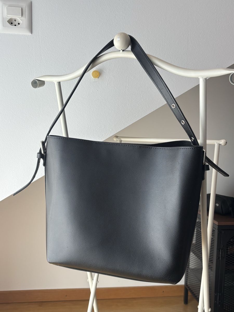 Borse da donna: Schwarze Schultertasche/ Shopper – Usato da Basel venduto da AnninaD97 1