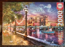 Magnifique puzzle de 2000 pièces neuf et encore emballé