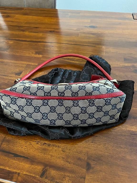 Gucci Taschen für Damen: Gucci Tasche – Gebraucht aus Baar von ang_56xc 1